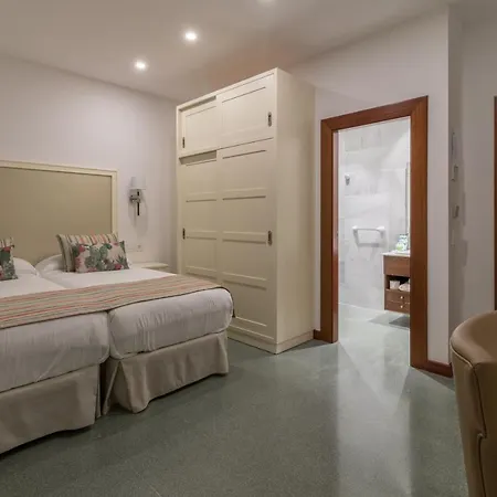 Emblematico Time 3* サンタ・クルス・デ・ラ・パルマ スペイン